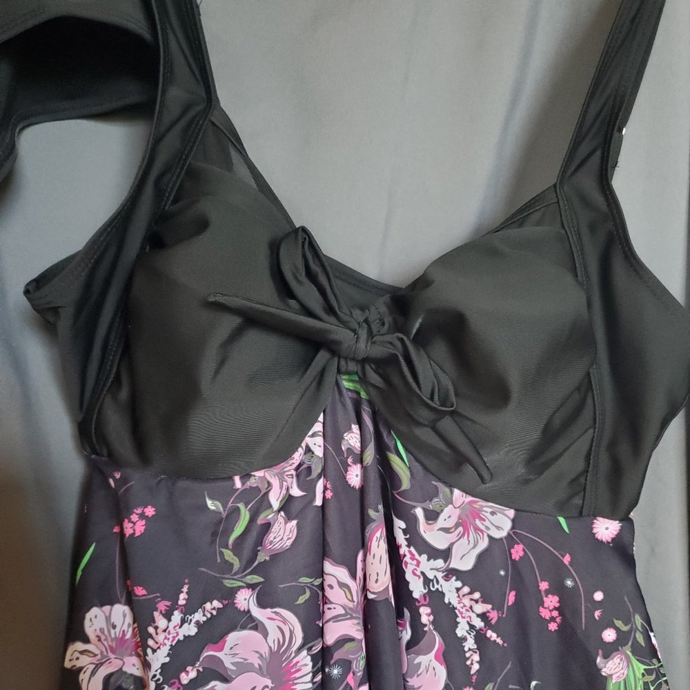 Shein - Picture 4 of 5